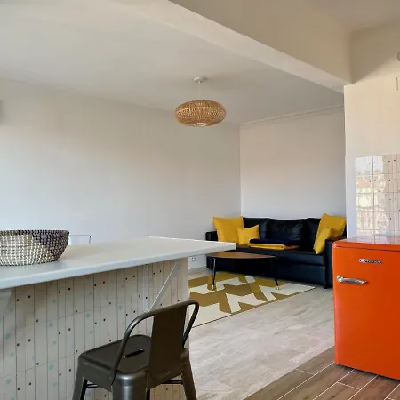 Apartament Spacieux 2 Pieces Centre Historique *