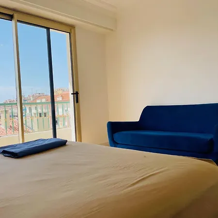 Spacieux 2 Pieces Centre Historique Apartament